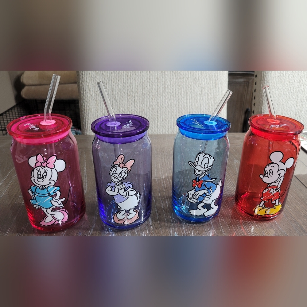 Disney Joy Jolt Mickey and Friends Color Sketch Tumbler Glasses with lids/straw